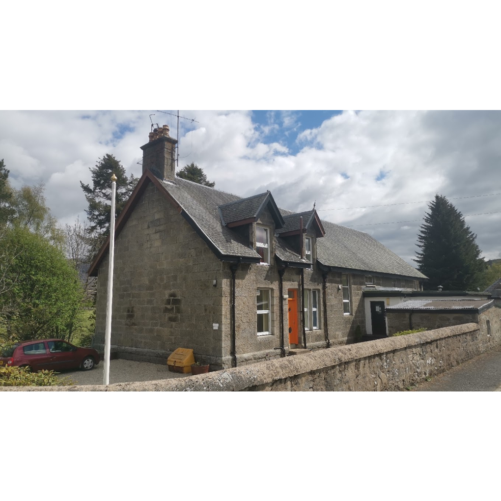 Dalwhinnie Old School Hostel