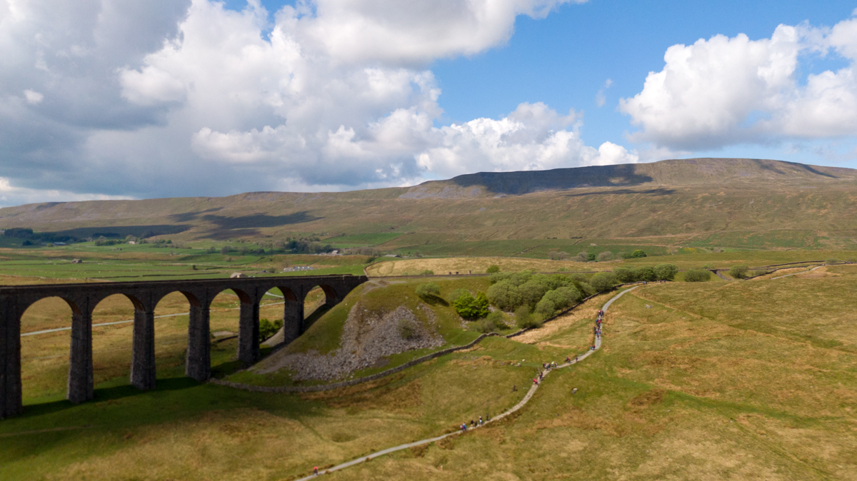 3 peaks