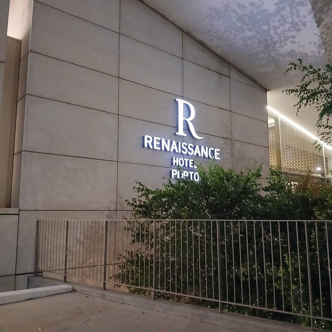 Renaissance Porto Lapa Hotel