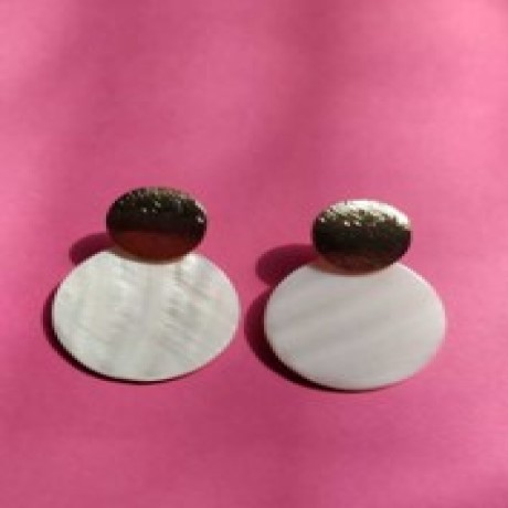 White Shell Circle Earrings