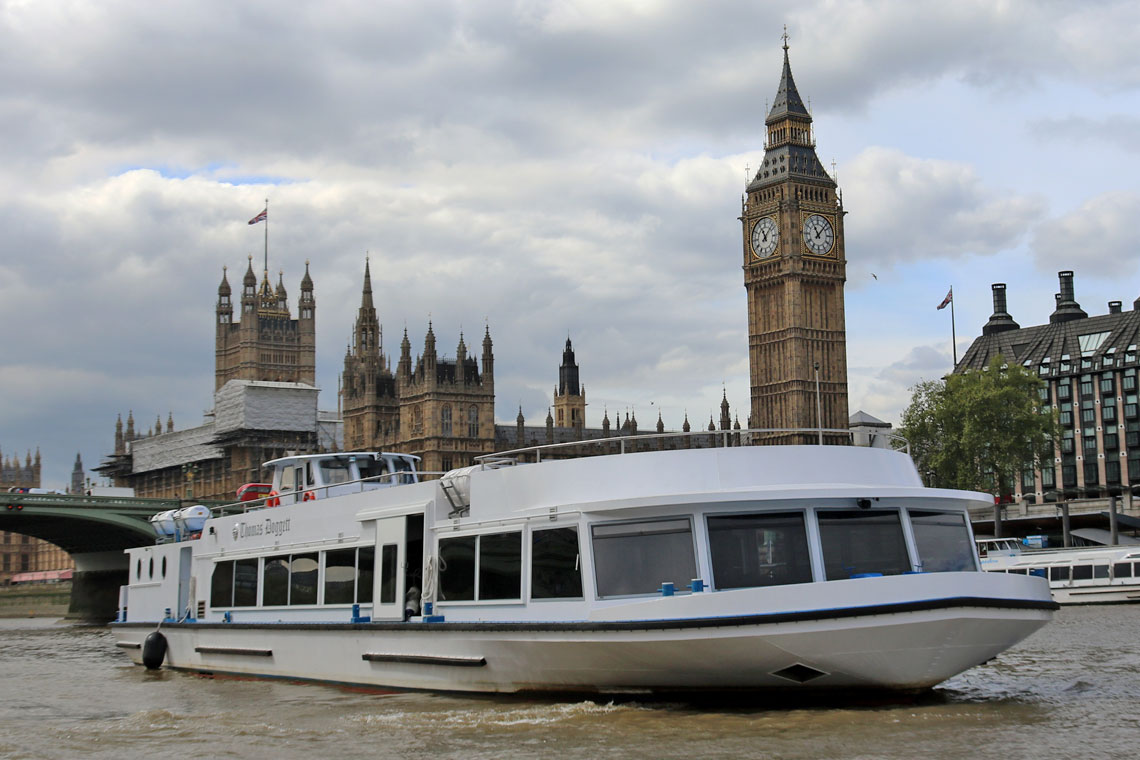 boat tour