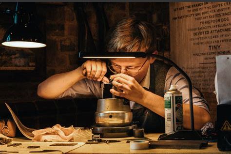 Leo Lambert - Gun Engraver - Westley Richards