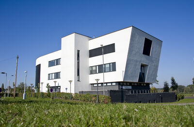 exterior of UEA Edith Cavell Building