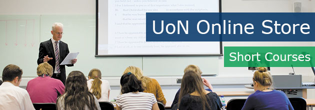 University of Nottingham Short Course - image of a tutor giving a lecture to a room full of students