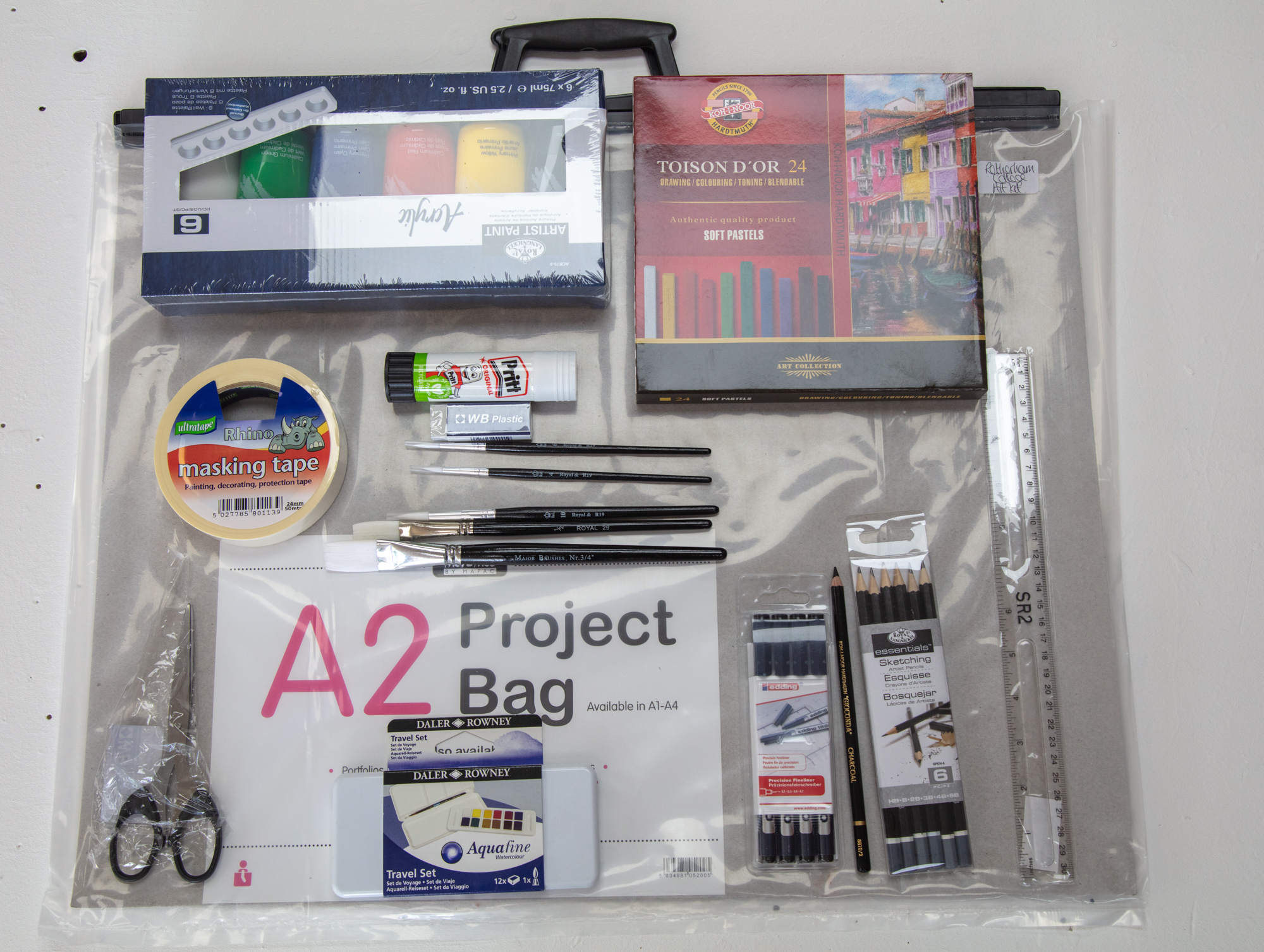 C01 Art Kit