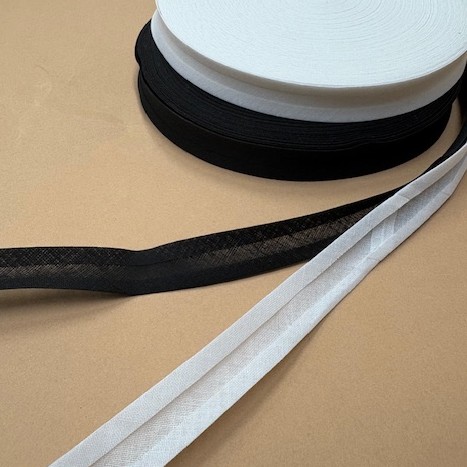 Cotton Bias Binding (Black or White) per metre