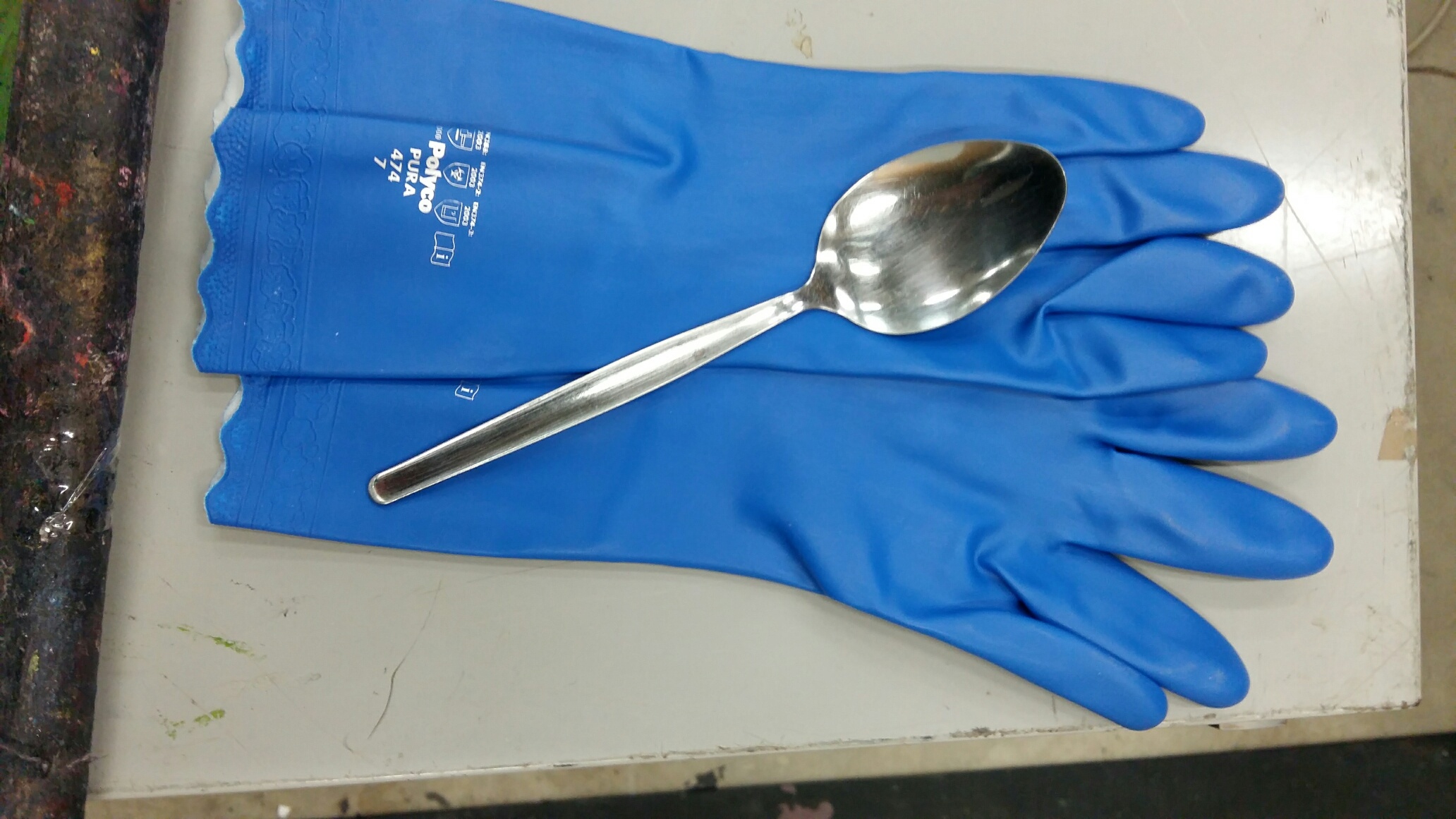 Spoon and Glove Set