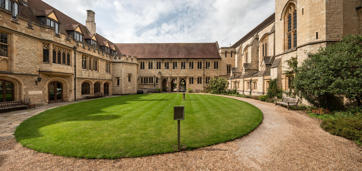 St Cross College