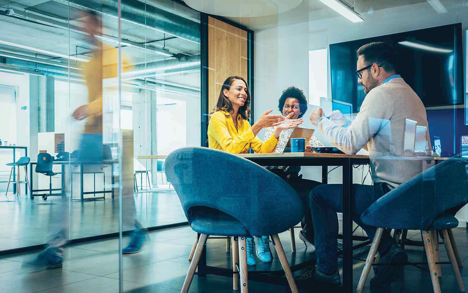 A Meeting in a Glass Room